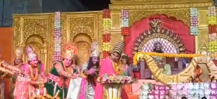 दिव्य एंव मनमोहक रामलीला मंचन का भव्य आयोजन