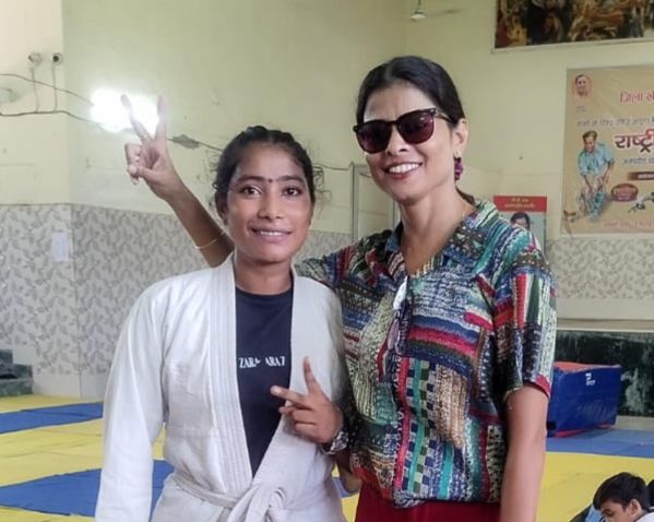 टूंडला की छात्रा सपना का राष्ट्रीय जूडो प्रतियोगिता के लिए चयन