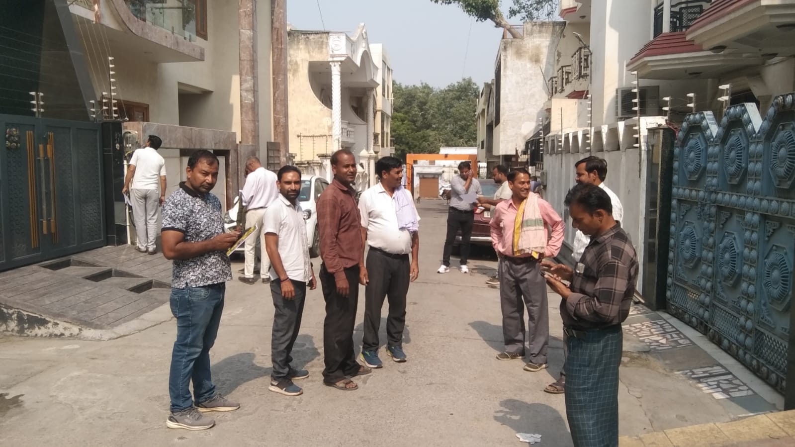 मीटर की इनकमिंग केबल में लगे मिले कट, किया गया सही