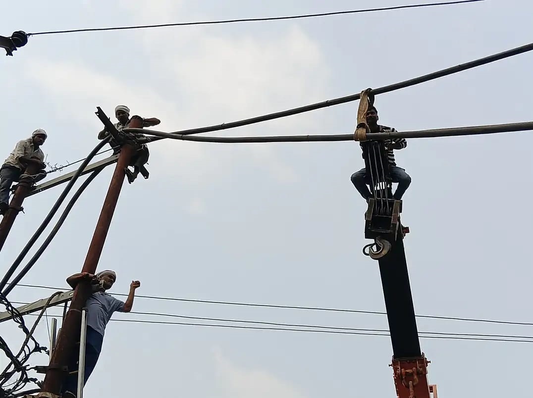 एचटी लाईन केबिल बस्ट होने से विद्युत आपूर्ति हुई ठप्प