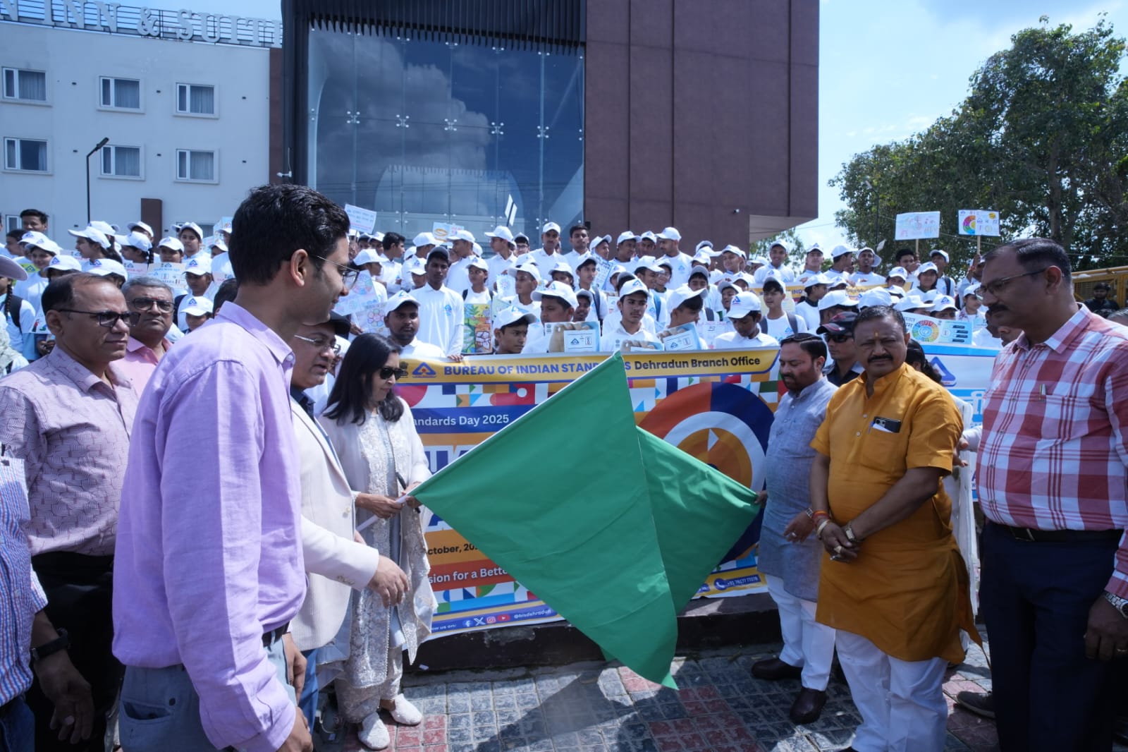 Muzaffarnagar में मनाया गया विश्व मानक दिवस, BIS की रैली व महोत्सव ने फैलाया जागरूकता का संदेश