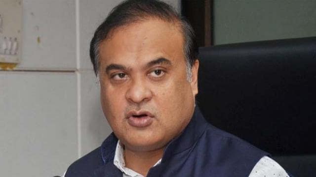 असम के मुख्यमंत्री हिमंत शर्मा ने छठ पूजा में भाग लिया