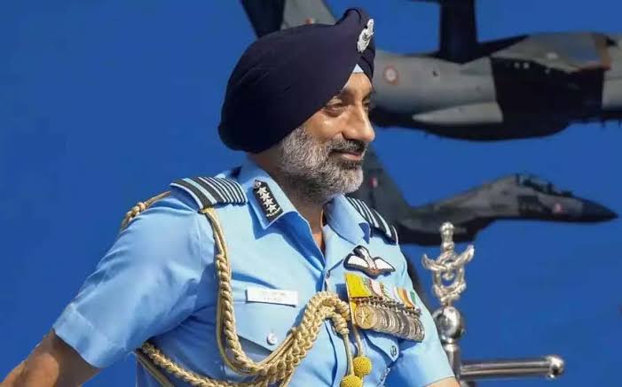 ऑपरेशन सिंदूर - 300 किमी गहराई में घुसकर धूल चटाई, दुनिया सीखे हमसे युद्ध रोकने का गुर : IAF चीफ
