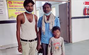बच्चे के हाथ में फटा पटाखा, एक आंख की रोशनी गई