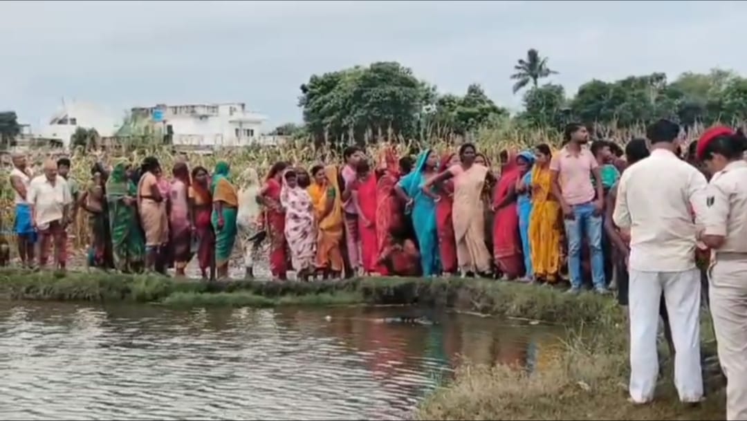 बेगूसराय में 13 वर्षीय किशोरी की दुष्कर्म के बाद हत्या, आक्रोशित ग्रामीणों ने शव उठाने से रोका, तनावपूर्ण माहौल