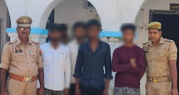 कपड़े उतरवाकर वीडियो बनाने व मारपीट करने के आरोपी गिरफ्तार