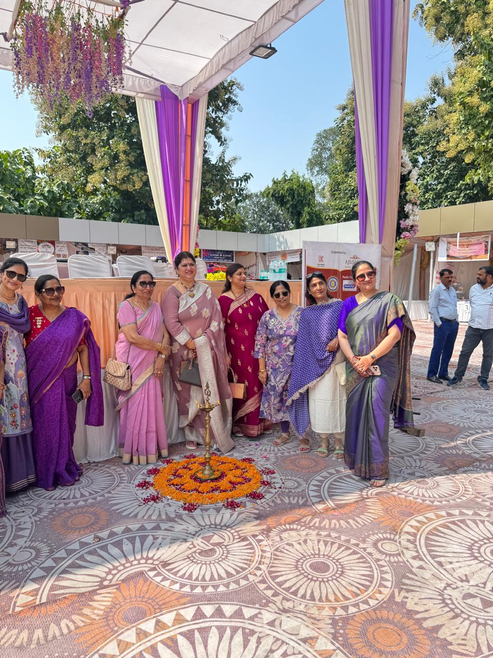 आलोकित दीपोत्सव : इनर व्हील क्लब ऑफ़ गोरखपुर का दीवाली मेला — रचनात्मकता, रोशनी और नारीशक्ति का अद्भुत संगम