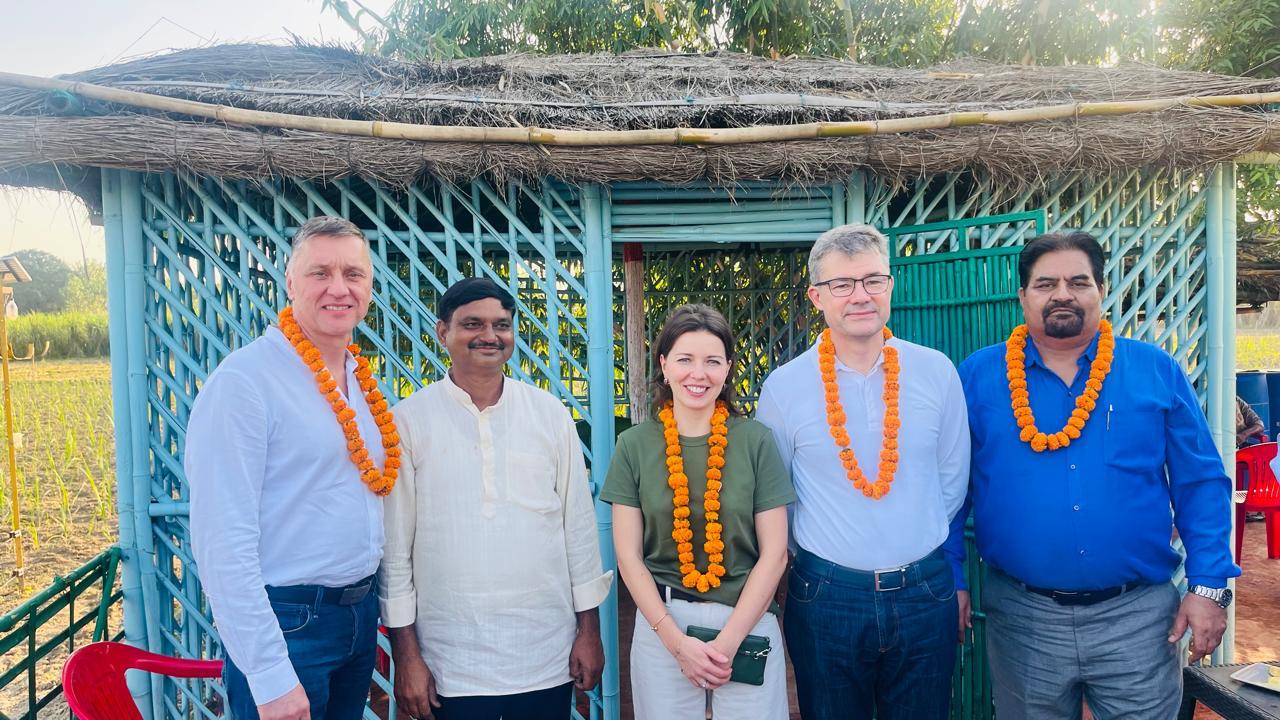 रूसी प्रतिनिधिमंडल ने किसानों के साथ तकनीकी जानकारी साझा की