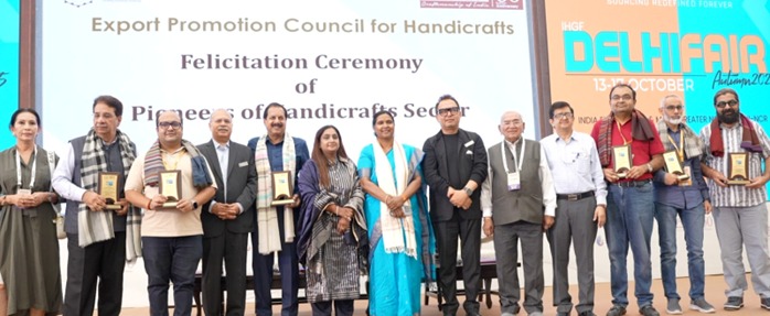 60वाँ आईएचजीएफ दिल्ली मेला – केंद्र सरकार ने उत्पाद प्रदर्शन और प्रदर्शकों की गतिशीलता की सराहना की