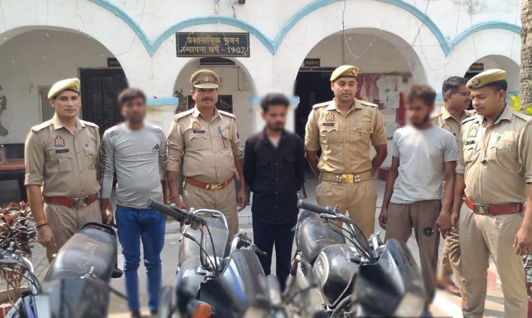 चोरी के बाद हरकत में आई पुलिस, तीन बाइक बरामद कर खुद की पीठ थपथपाई