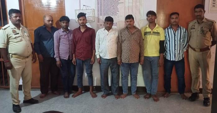 नगला जयकिशन में जुआ खेलते 7 लोग गिरफ्तार