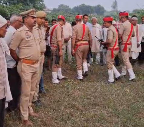 बीमारी से हुई पुलिसकर्मी की मौत, राजकीय सम्मान के साथ हुआ अंतिम संस्कार — परिवार में छाया मातम