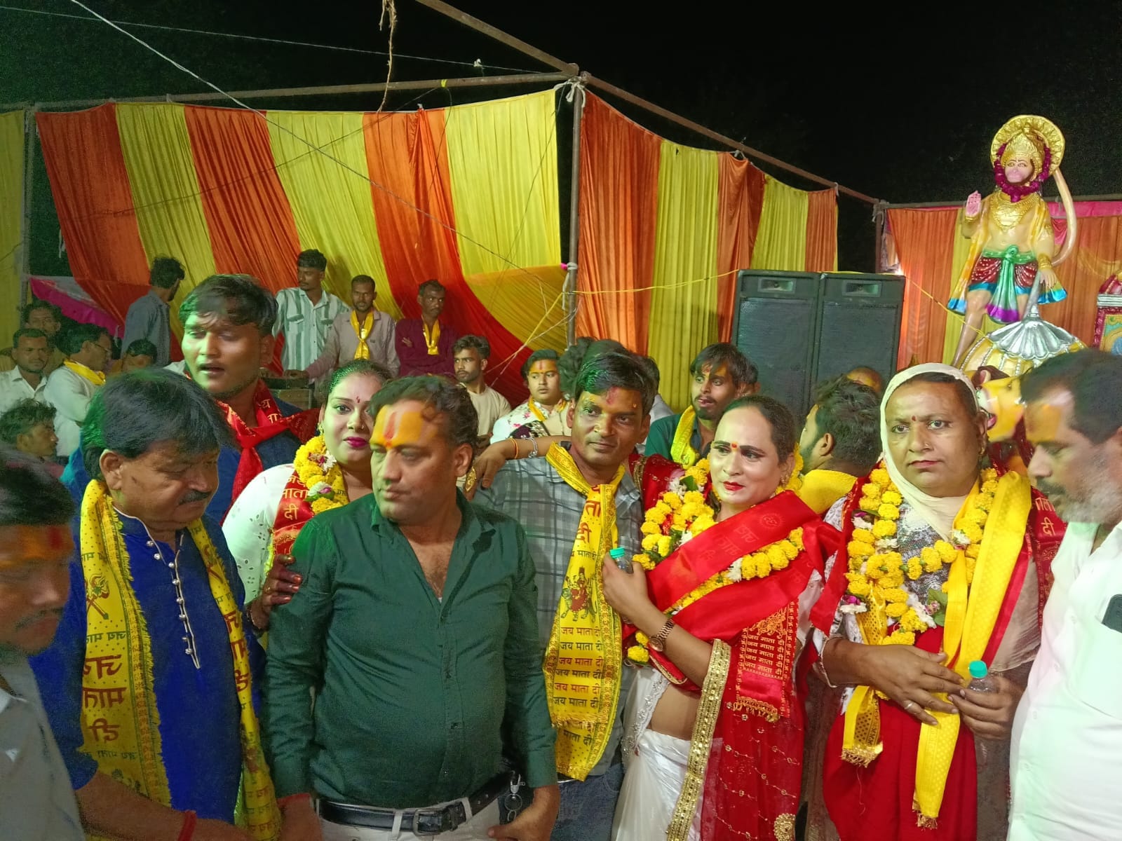 मंग्लामुखियों ने कराया देवी जागरण, भजनों पर झूमे भक्त