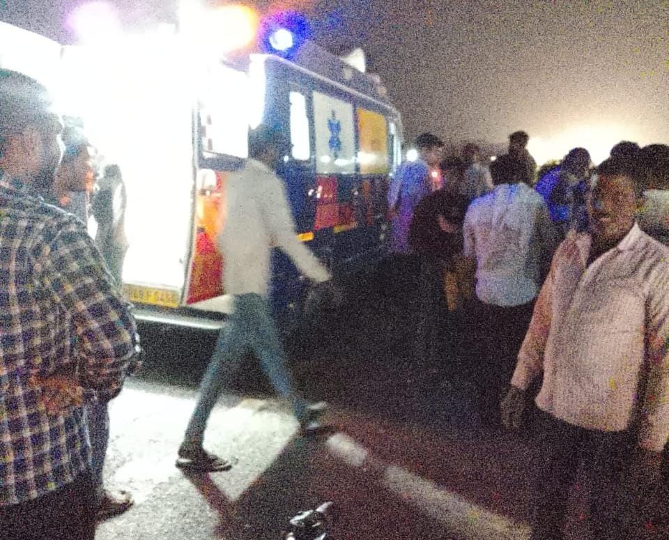 अज्ञात वाहन की टक्कर से बाइक सवार एक भाई की मौत दूसरा घायल