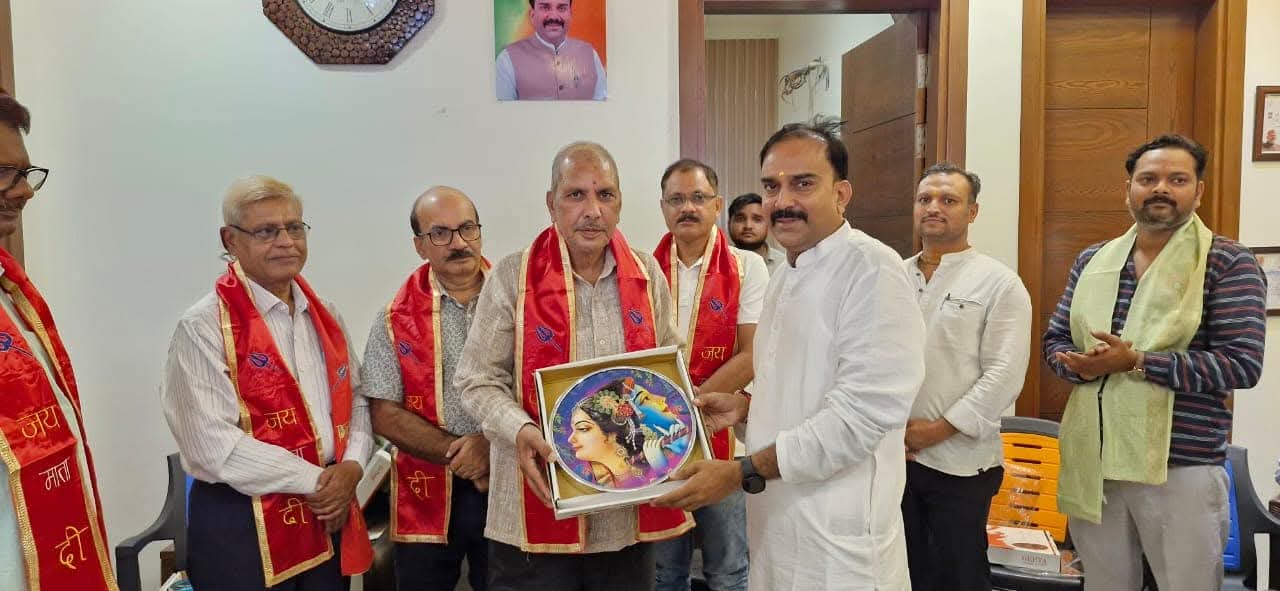 व्यापार मंडल जसराना की नई टीम का हुआ गठन, त्योहारों को देखते हुए हुई जिम्मेदारियों की घोषणा 