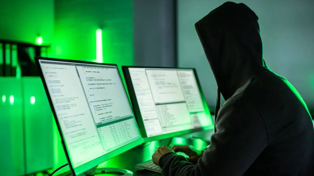 नोएडा : ‘डिजिटल अरेस्ट’ कर साइबर अपराधियों ने सेवानिवृत्त शिक्षिका से 31 लाख रुपए ठगे