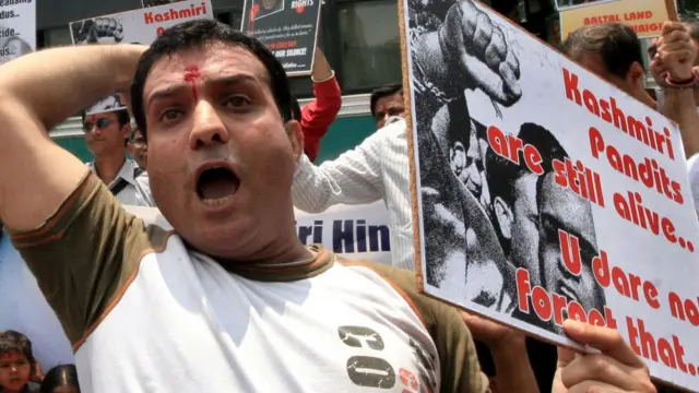 कश्मीरी पंडितों के संगठन ने अपनी मांगों को लेकर बड़े पैमाने पर अभियान शुरू करने की घोषणा की