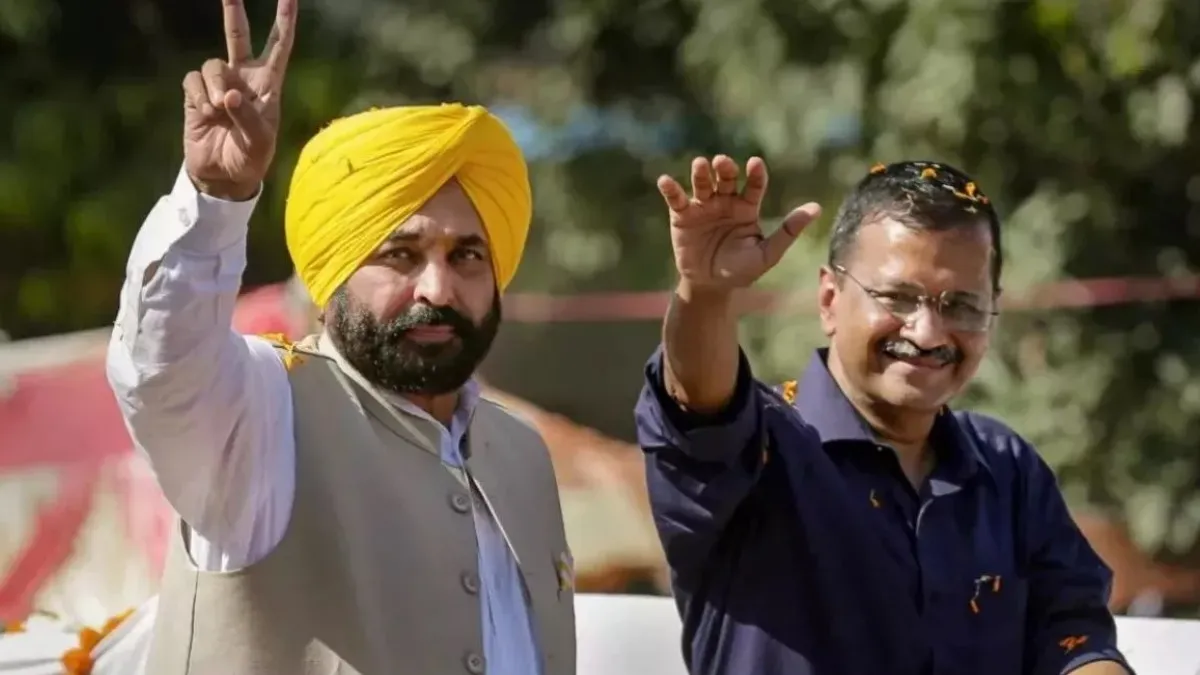 पंजाब की प्रगति की प्रार्थना के लिए विशाल जनसमूह में शामिल हुए मान और केजरीवाल