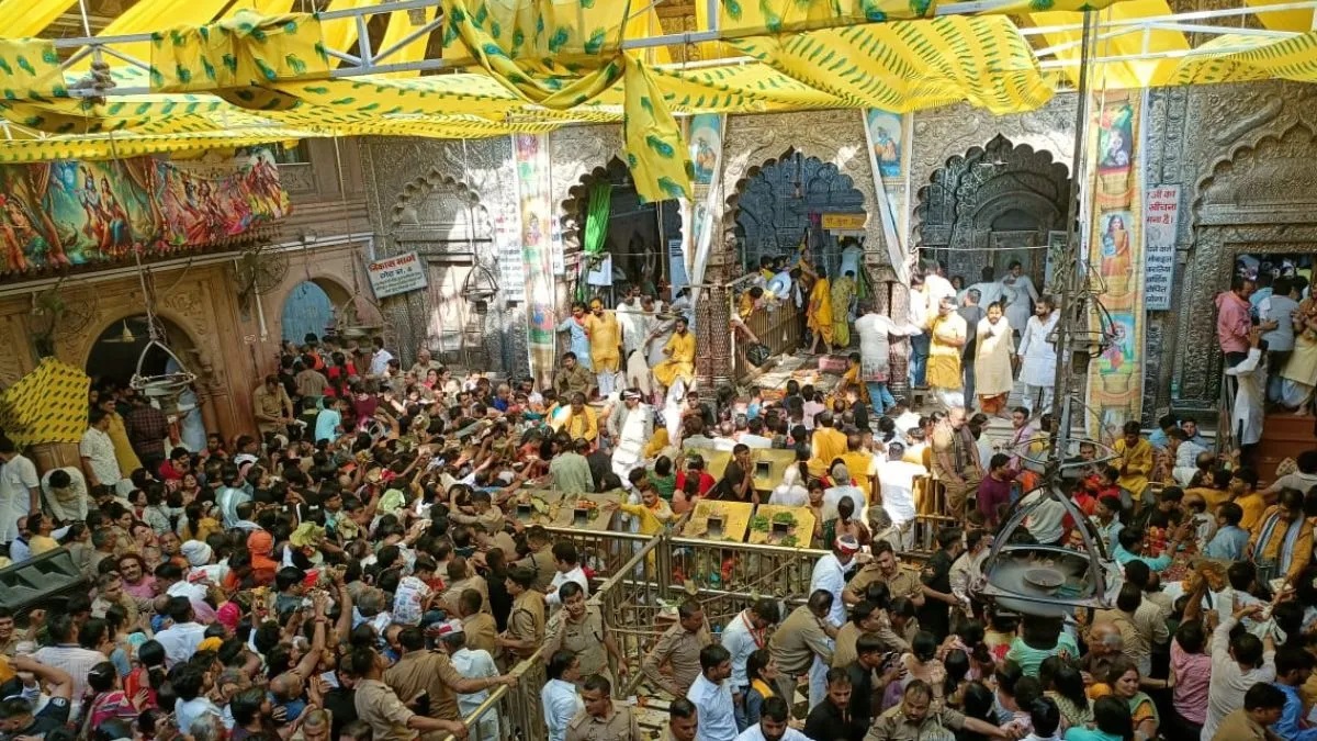 श्री बांके बिहारी मंदिर की स्थिरता और सुरक्षा का आकलन करने के लिए ऑडिट कर रही है आईआईटी की टीम