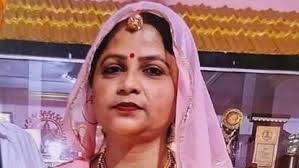 बेटे की मोबाइल की लत से परेशान मां ने खुदकुशी की