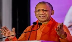 बिना चिंता कराएं इलाज, सरकार करेगी भरपूर आर्थिक मदद : योगी आदित्यनाथ