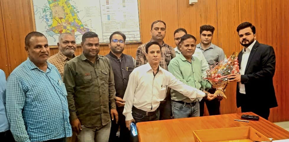 पत्रकार वेलफेयर एसोसिएशन ने नवनियुक्त जिलाधिकारी का किया स्वागत