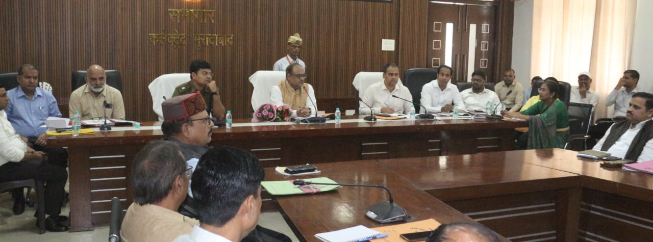 सूचना आयुक्त ने अधिकारियों के साथ बैठक, 30 दिवस के भीतर सूचना अनिवार्य रूप से निस्तारण करना सुनिश्चित करें