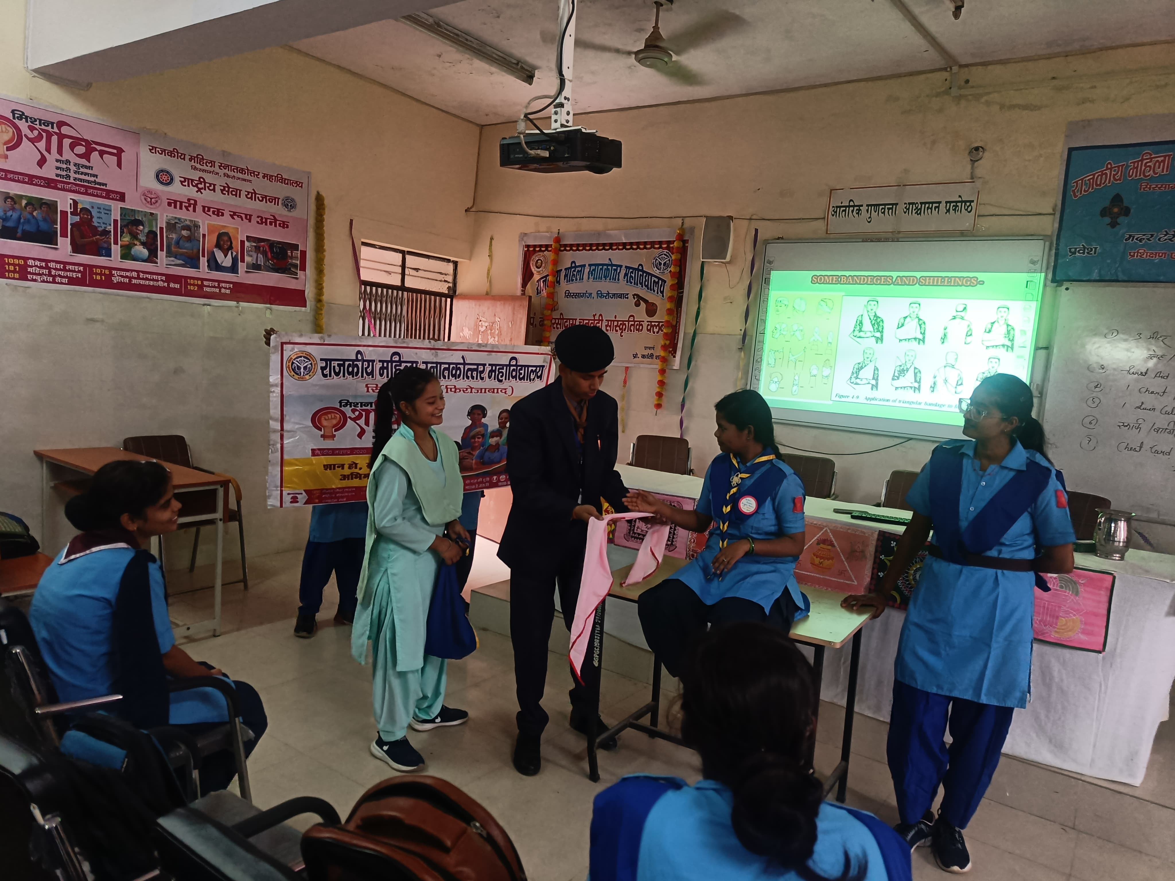 मिशन शक्ति 5.0 के अंतर्गत छात्राओं को दिया सेल्फ डिफेन्स का प्रशिक्षण