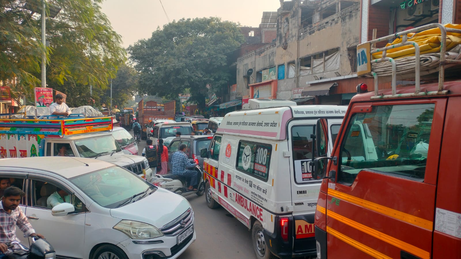 आखिर शिकोहाबाद में जाम की समस्या से कब मिल पाएगी निजात ?      