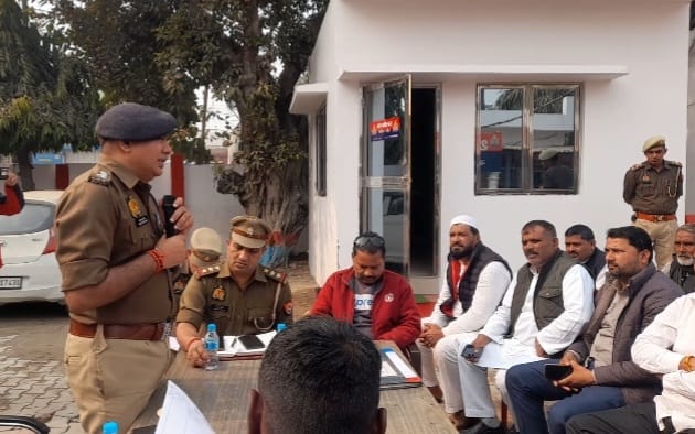 सुरक्षा को लेकर बड़ी बैठक, ग्रामीणों ने उठाई मजबूत चौकसी की मांग, पुलिस अलर्ट मोड पर