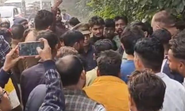 गौवंशीय अवशेष मिलने से क्षेत्र में मचा हड़कंप, हिंदू संगठनों का विरोध 