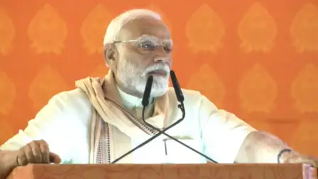 प्रधानमंत्री ने निर्यातकों से वैश्विक व्यापार में प्रतिस्पर्धात्मकता बढ़ाने के उपायों पर चर्चा की