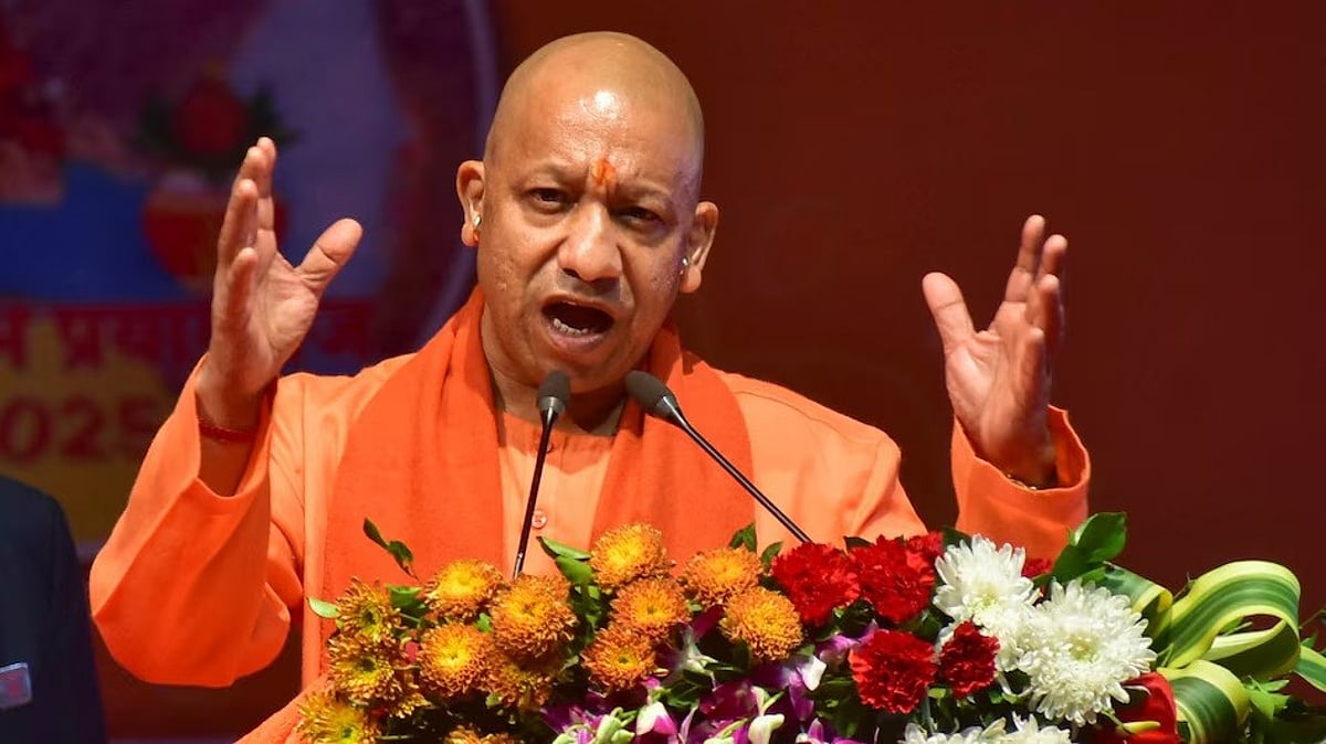 सभी विद्यालयों में अनिवार्य होगा वंदे मातरम का गायन : आदित्यनाथ