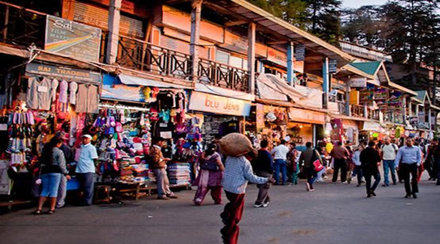 शिमला में अतिक्रमण विरोधी अभियान को लेकर दुकानदारों और नगर निगम की टीम में झड़प