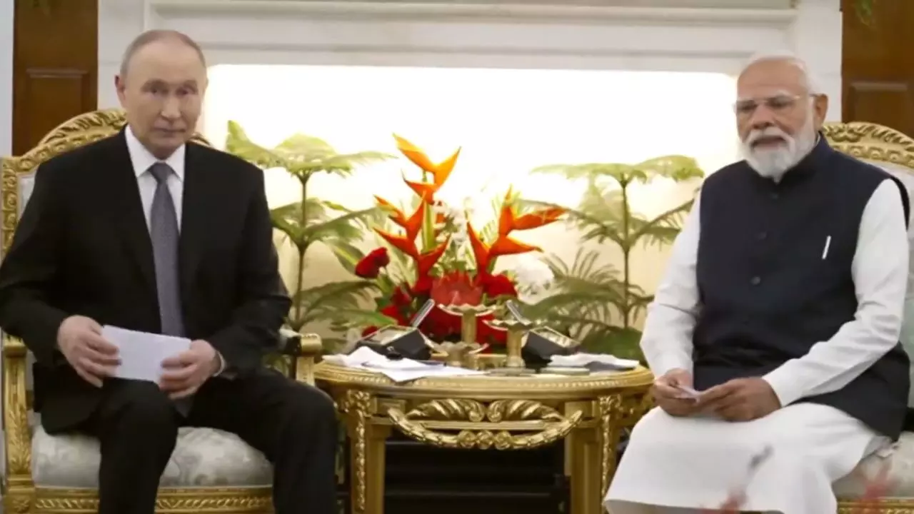 भारत तटस्थ नहीं है बल्कि शांति के पक्ष में है: प्रधानमंत्री मोदी ने यूक्रेन संकट पर पुतिन से कहा