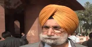 पंजाब: कांग्रेस सांसद रंधावा ने ‘अपमानजनक’ टिप्पणी को लेकर नवजोत कौर को कानूनी नोटिस भेजा