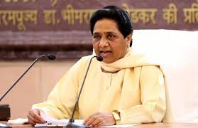 ईवीएम की जगह बैलेट पेपर से होना चाहिए मतदान: मायावती