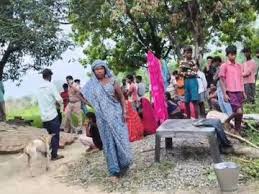 उप्र: अमेठी में विवाहिता का शव फंदे से लटका मिला, दहेज हत्या का मामला दर्ज