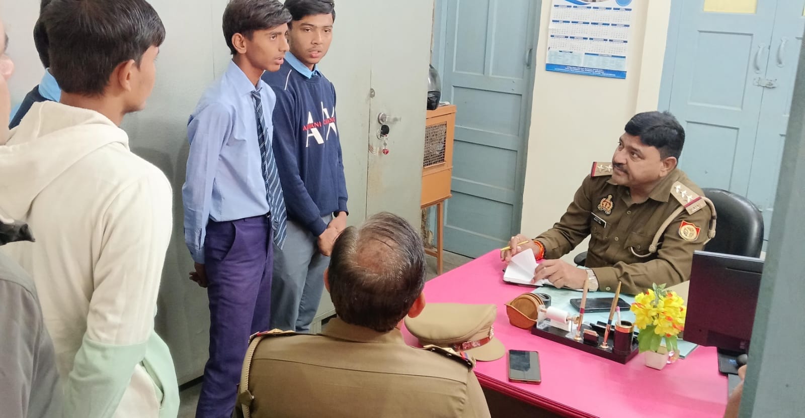 जी जी हिंदू कॉलेज में शिक्षक पर चाकू से हमला, कैंपस में मचा हड़कंप