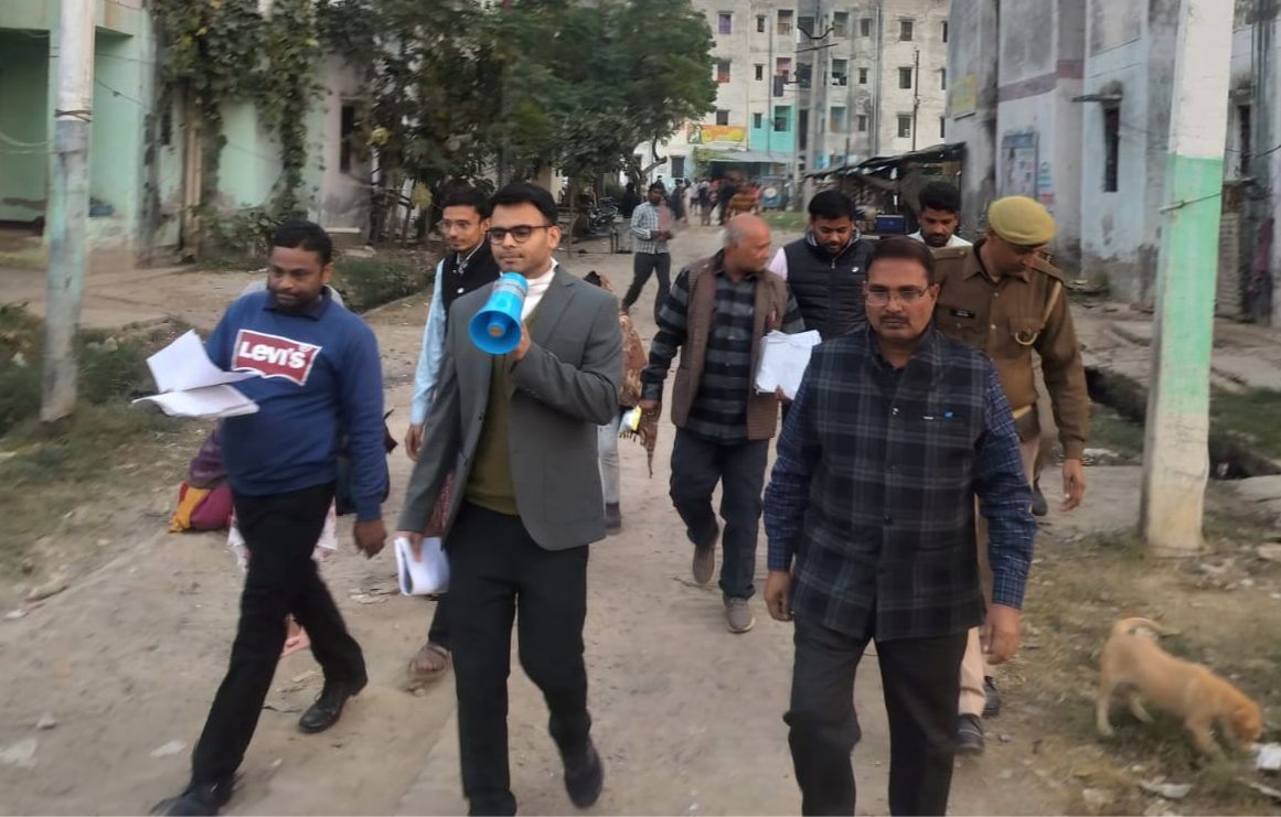 नारखी ब्लॉक में एसडीएम ने किया एसआईआर जागरूकता अभियान