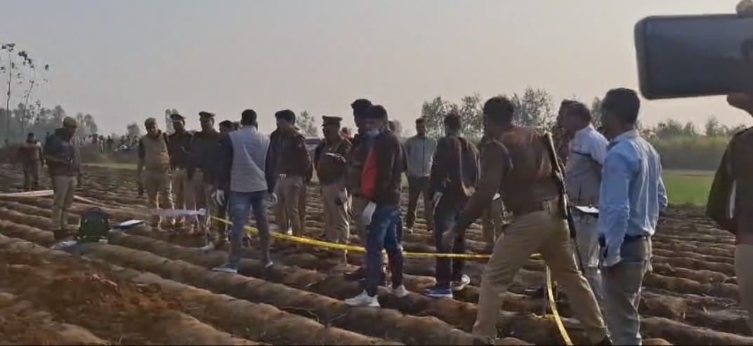 अज्ञात शव के कंकाल मिलने से क्षेत्र में हड़कंप, फोरेंसिक टीम जुटाए साक्ष्य