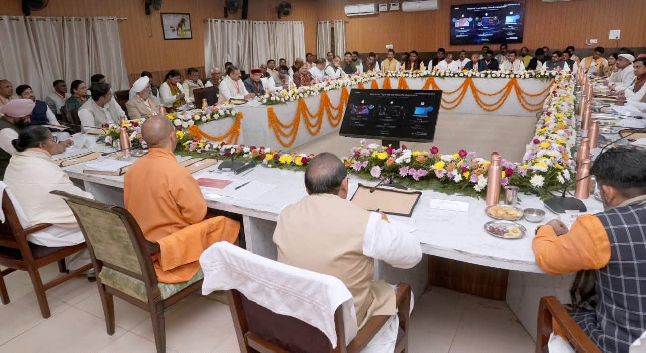 मुख्यमंत्री योगी आदित्यनाथ का मुरादाबाद दौरा, विकास कार्यों व SIR प्रक्रिया की समीक्षा