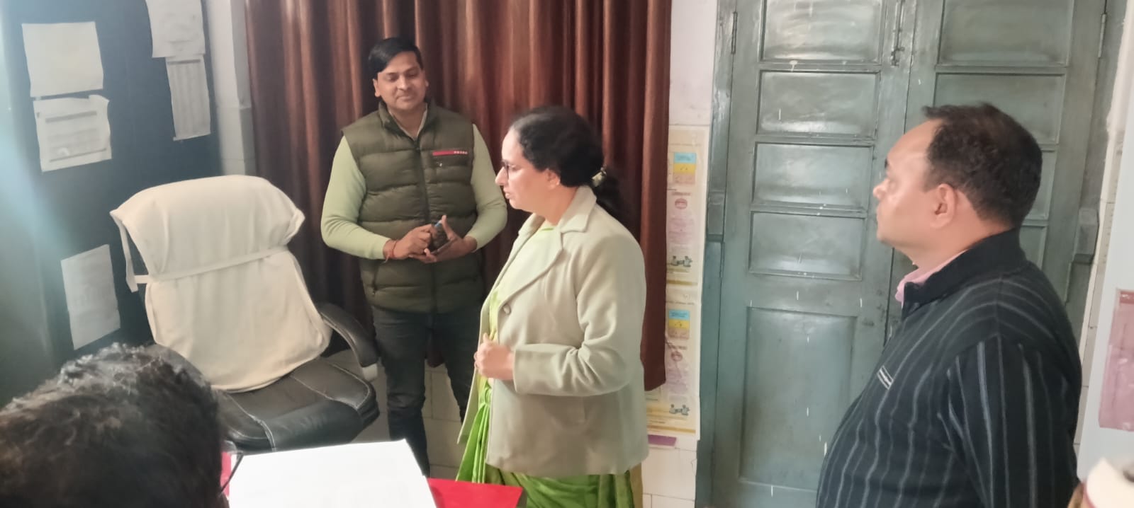 सीएमओ ने किया सामुदायिक स्वास्थ्य केंद्र का निरीक्षण 