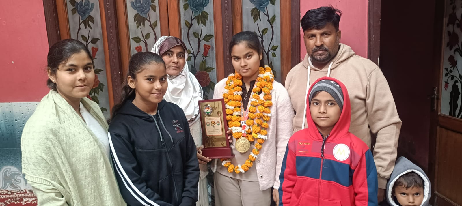 अगवानपुर की बेटी दानिया परवीन ने नेशनल फुटबॉल चैंपियनशिप जीतकर बढ़ाया मुरादाबाद का मान