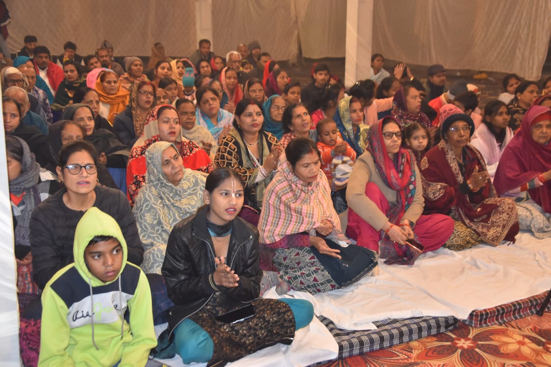 विराट श्री बालाजी महोत्सव के पंचम दिवस हनुमंत कथा से गूंजा गुलजारीमल धर्मशाला