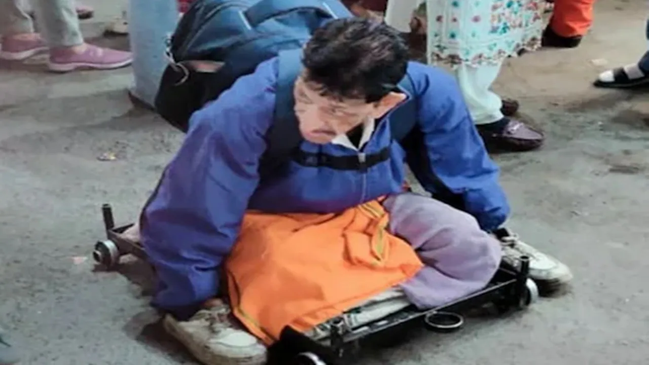 इंदौर में भिखारी निकला ‘लाखों रुपये की संपत्ति का मालिक’, दंग रह गए अधिकारी