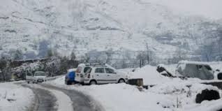 कश्मीर शीत लहर की चपेट में, शोपियां सबसे ठंडा स्थान