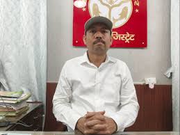 बरेली के नगर मजिस्ट्रेट अलंकार अग्निहोत्री ने यूजीसी और शंकराचार्य के मामलों को लेकर इस्तीफा दिया