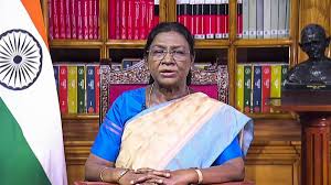 मुर्मू ने गणतंत्र दिवस परेड में भाग लेने वाली सैन्य बैंड टुकड़ियों से मुलाकात की