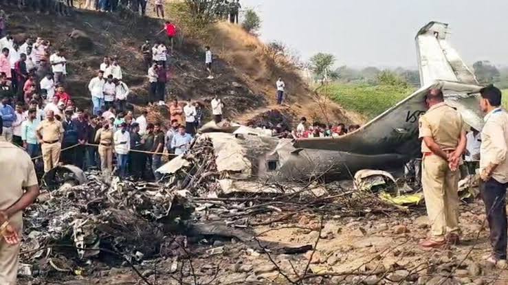 अजित पवार की मौत पर राजनीति दुर्भाग्यपूर्ण है, त्रासदी को अलग रंग देने से बचें: शिंदे